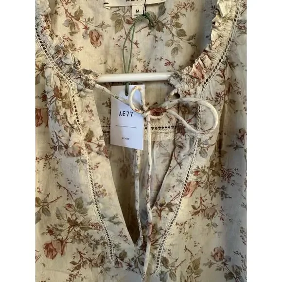 AE77 American Eagle Floral Boho Blouse Size M NWT Retail $148 - Picture 3 of 7